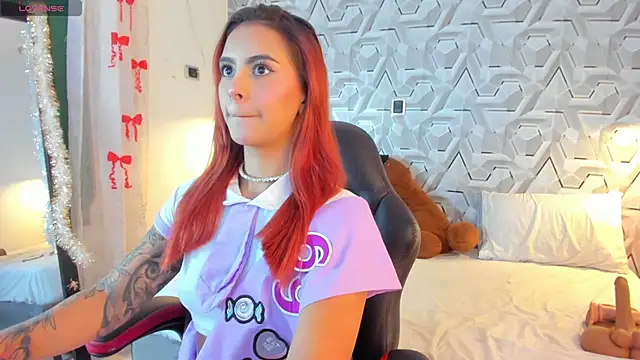 Sophiee Hill online show from 2, 2, 2026