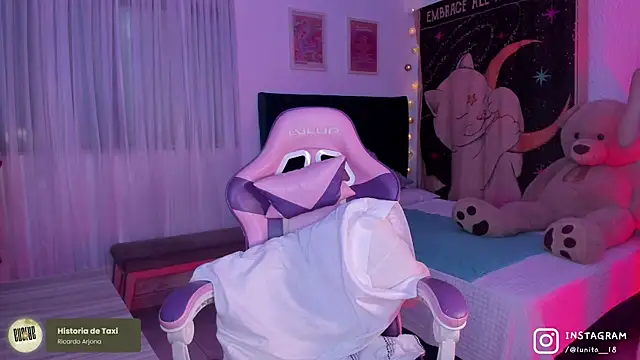 Snapshot of alice_guerin_ chatting on 24, 9, 2025 alice guerin  online show from 24, 9, 2025