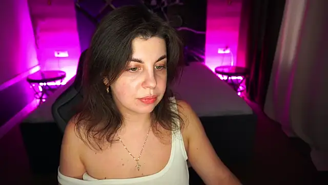 MirandaWong online show from 15, 11, 2025