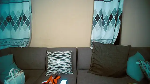 Snapshot of GoldenPussyXOXO chatting on 14, 12, 2024 GoldenPussyXOXO online show from 14, 12, 2024