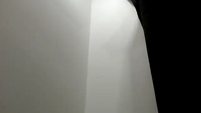 Kitten Hot  online show from 5, 12, 2025