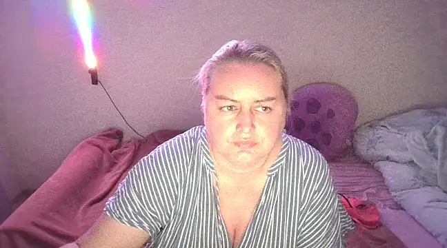 Meliss Official9 online show from 3, 2, 2025