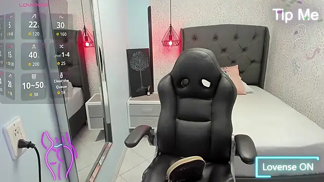 MAGNOLEROY online show from 11, 10, 2025