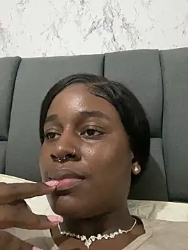 Snapshot of AkiraHomers chatting on 10, 12, 2024 AkiraHomers online show from 10, 12, 2024