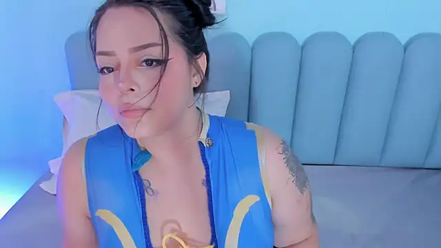 curvy rousi online show from 19, 11, 2025