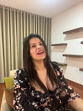 Snapshot of Alice_Biel chatting on 20, 1, 2025 Alice Biel online show from 20, 1, 2025