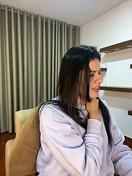 Snapshot of Alice_Biel chatting on 30, 1, 2025 Alice Biel online show from 30, 1, 2025