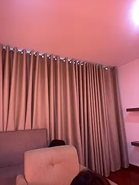 Snapshot of Alice_Biel chatting on 1, 4, 2026 Alice Biel online show from 1, 4, 2026