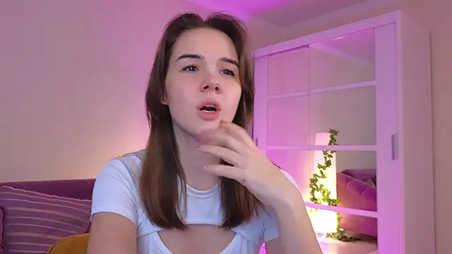 LindaRobertz online show from 5, 2, 2025