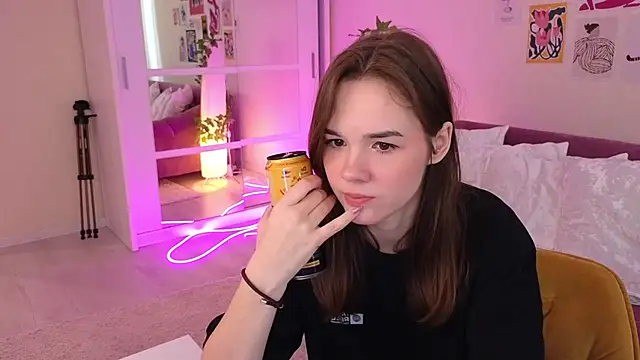 LindaRobertz online show from 21, 3, 2025