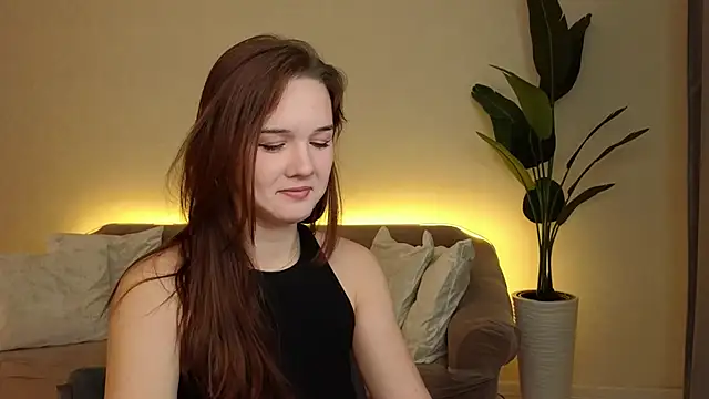 LindaRobertz online show from 11, 11, 2025