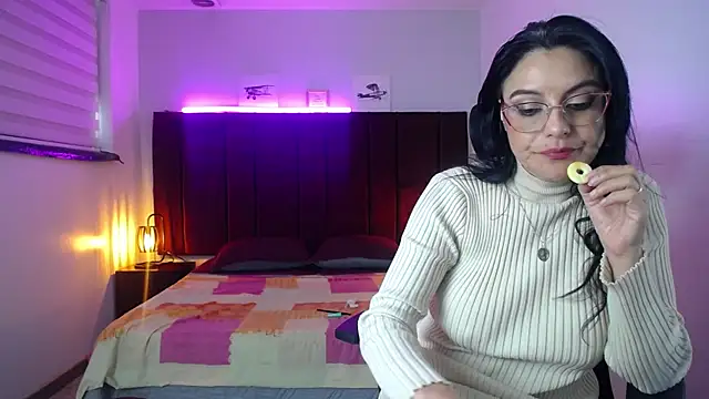 Zuzana21 online show from 17, 12, 2024