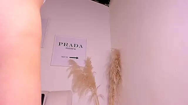 Snapshot of april_higgins chatting on 21, 3, 2025 april higgins online show from 21, 3, 2025