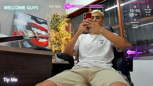 Snapshot of kieran_derek chatting on 17, 1, 2025 kieran derek online show from 17, 1, 2025