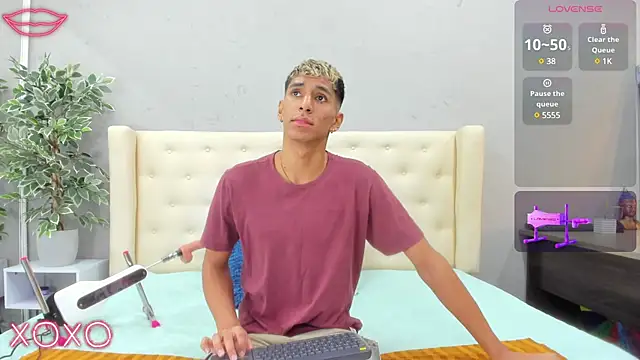 Snapshot of kieran_derek chatting on 23, 3, 2025 kieran derek online show from 23, 3, 2025