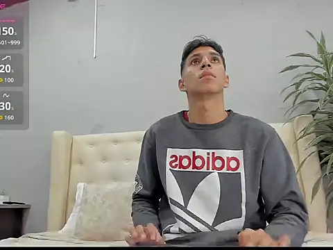 Snapshot of kieran_derek chatting on 17, 10, 2025 kieran derek online show from 17, 10, 2025