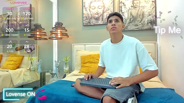 Snapshot of kieran_derek chatting on 9, 11, 2025 kieran derek online show from 9, 11, 2025