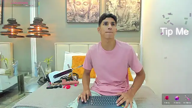 Snapshot of kieran_derek chatting on 13, 11, 2025 kieran derek online show from 13, 11, 2025