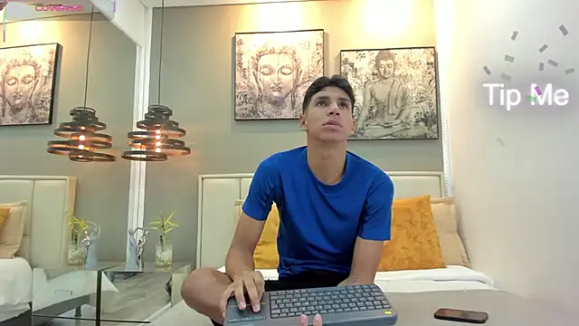 Snapshot of kieran_derek chatting on 22, 11, 2025 kieran derek online show from 22, 11, 2025