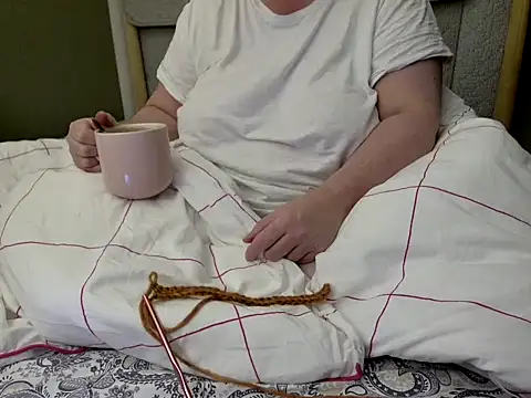 MarthaBriest online show from 22, 10, 2025