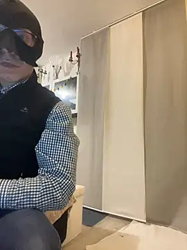 Snapshot of lucboyslam chatting on 17, 12, 2024 lucboyslam online show from 17, 12, 2024