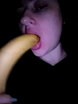 Snapshot of YuliannaFox chatting on 16, 12, 2024 YuliannaFox online show from 16, 12, 2024