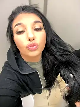 Tisha Busty online show from 6, 1, 2026