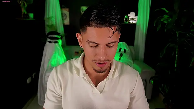 Aaronfox x online show from 9, 10, 2025