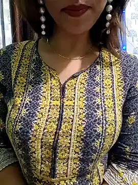 MIss-Naina online show from 5, 1, 2025
