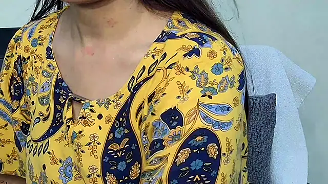 MIss-Naina online show from 9, 10, 2025