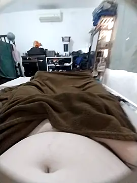 Snapshot of luluankle chatting on 5, 10, 2025 luluankle online show from 5, 10, 2025