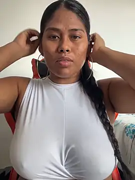 Snapshot of hurren_pasha chatting on 6, 1, 2026 hurren pasha online show from 6, 1, 2026