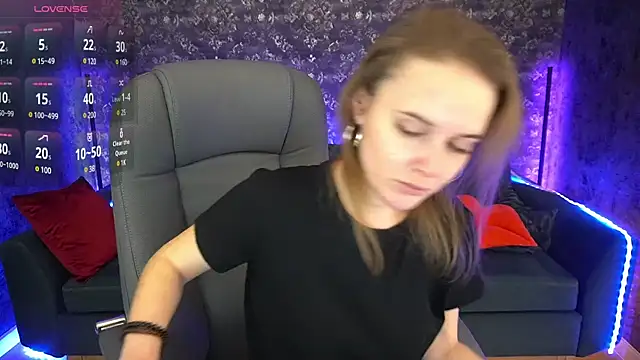 Snapshot of MaribelRiverr_ chatting on 19, 12, 2024 MaribelRiverr online show from 19, 12, 2024