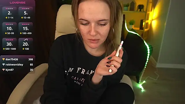 Snapshot of MaribelRiverr_ chatting on 21, 12, 2024 MaribelRiverr online show from 21, 12, 2024