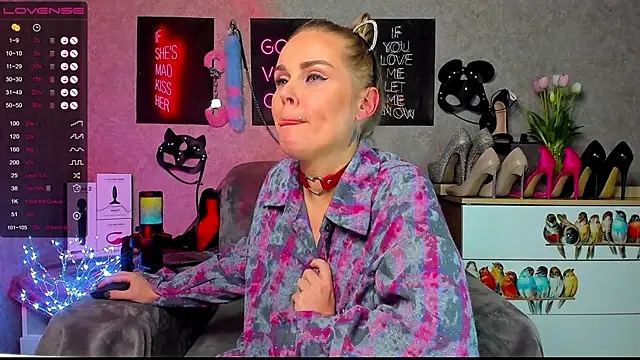 HannaKorsak online show from 6, 12, 2024