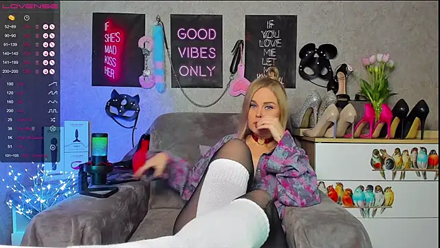 HannaKorsak online show from 16, 12, 2024