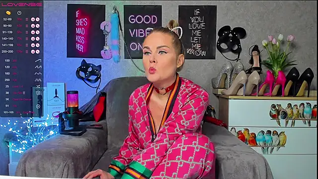HannaKorsak online show from 2, 2, 2025