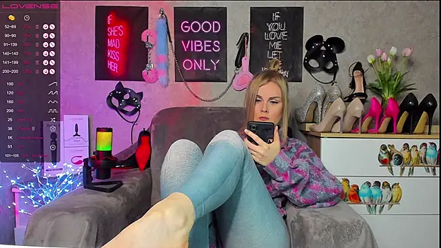 HannaKorsak online show from 6, 2, 2025
