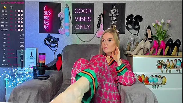 HannaKorsak online show from 7, 2, 2025