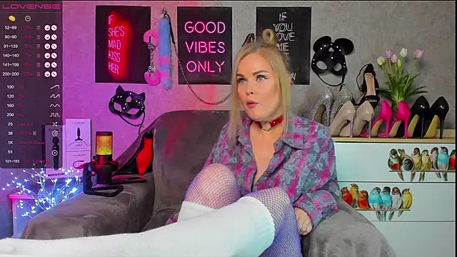 HannaKorsak online show from 10, 2, 2025