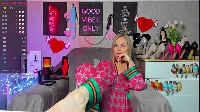 HannaKorsak online show from 13, 2, 2025