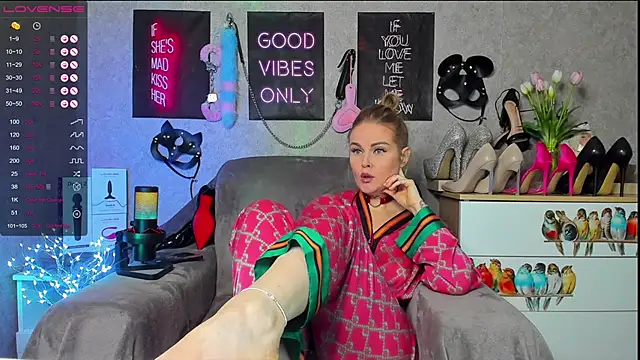 HannaKorsak online show from 25, 2, 2025