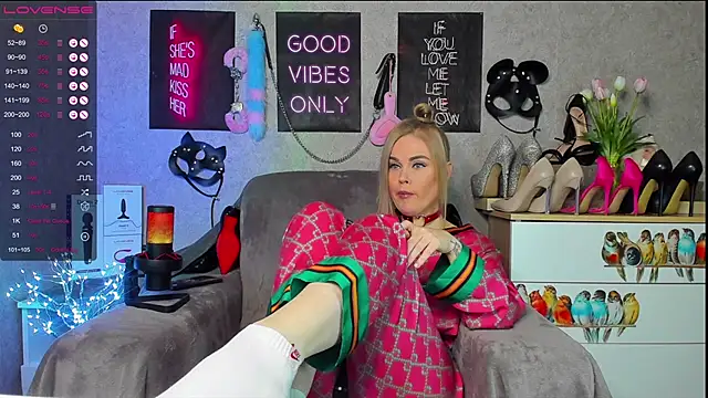 HannaKorsak online show from 2, 3, 2025