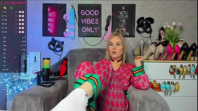 HannaKorsak online show from 3, 3, 2025