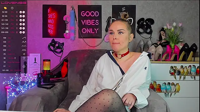 HannaKorsak online show from 9, 3, 2025