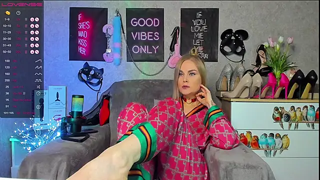 HannaKorsak online show from 10, 3, 2025