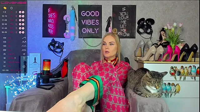 HannaKorsak online show from 11, 3, 2025