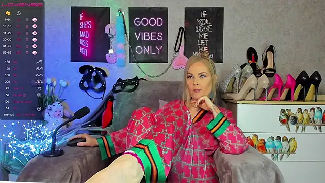 HannaKorsak online show from 1, 10, 2025