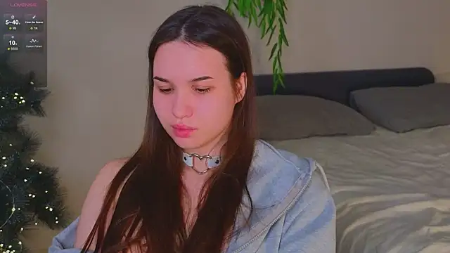 Snapshot of Roxie_Mils chatting on 11, 1, 2025 Roxie Mils online show from 11, 1, 2025