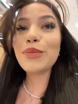 Snapshot of Chloe__Moon chatting on 21, 10, 2025 Chloe Moon online show from 21, 10, 2025